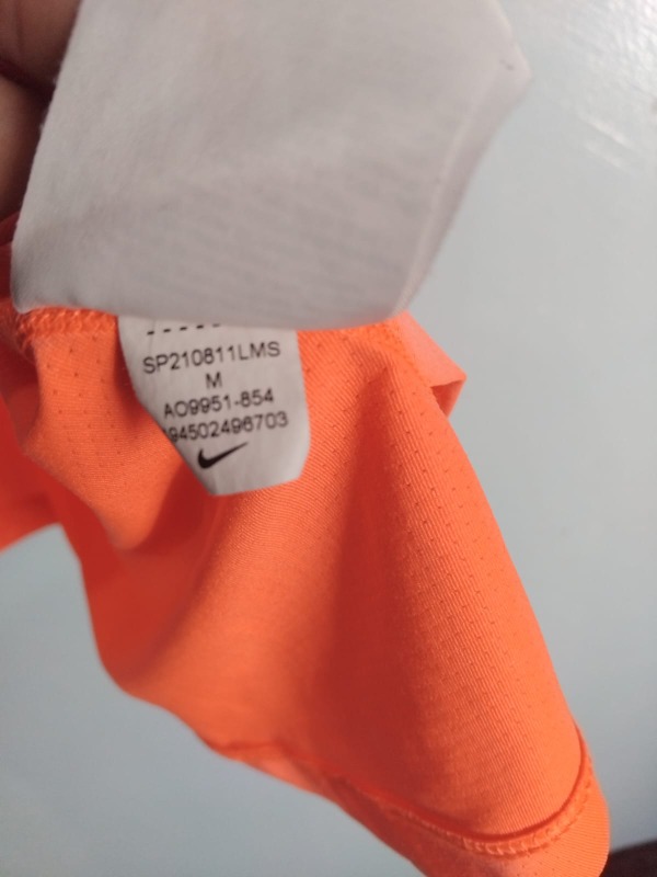 Nike women t-shirt for sale._1