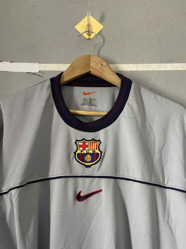 1998-00 vintage Barcelona Nike Training Shirt authentic  💯_2